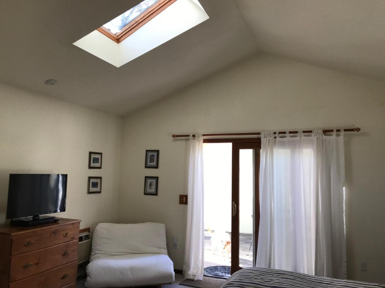ミドルタウン Backyard Garden Oasis Bed & Breakfast エクステリア 写真